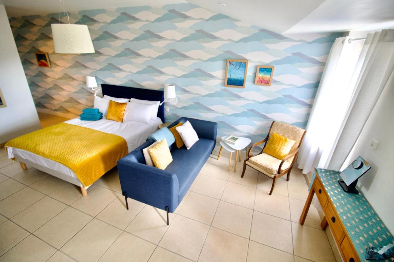 Bed and Breakfast O Trois Oliviers Louin Экстерьер фото