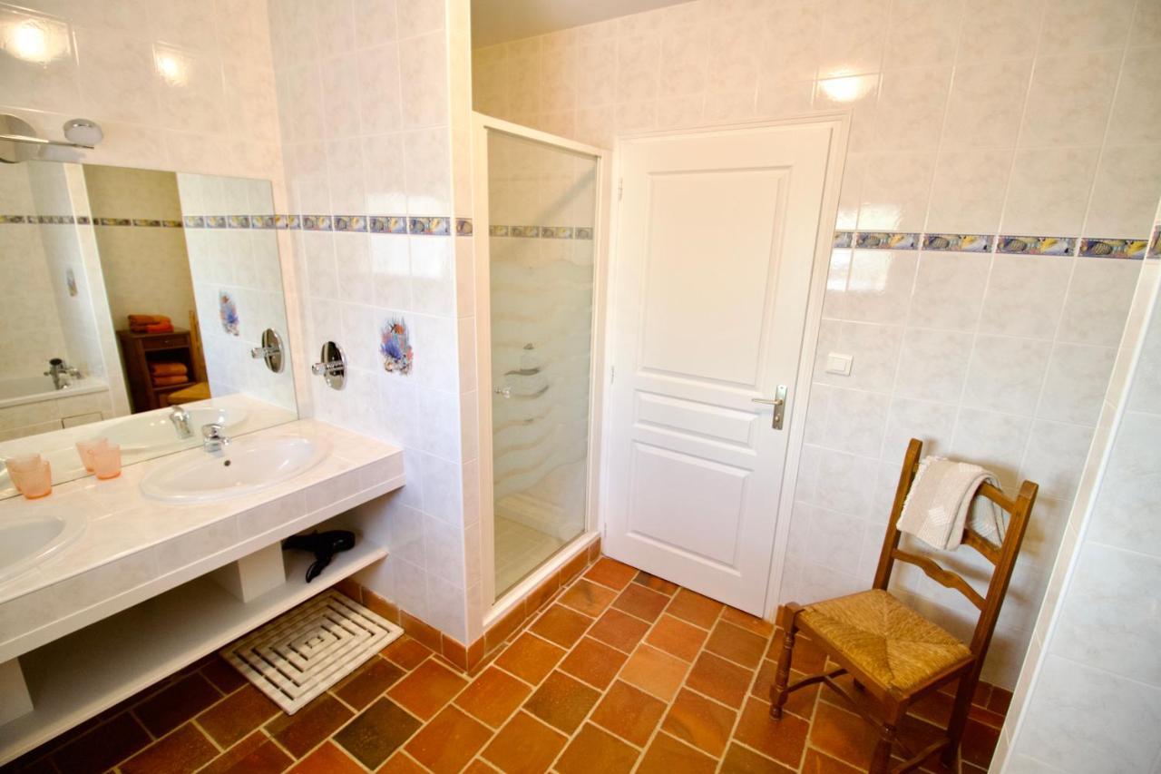 Bed and Breakfast O Trois Oliviers Louin Экстерьер фото